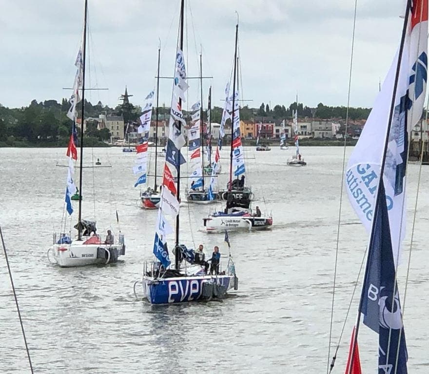 Groupe_EVERIAL's tweet photo. J-2 @LaSolitaire_50e ⛵️☀️ RDV ce dimanche à @nantesfr pour encourager @ClaSurLAtlantiq, notre navigatrice, au départ du championnat du monde des marins ! On va tout donner, enfin surtout Clarisse.. 💪🏻😎 #TeamEverial #GoClarisse https://t.co/t0thzvGTBj