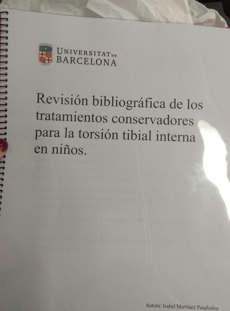 IsabelPasalodos's tweet photo. Ya lo he entregado a tomar por saco, a, no, que aún me queda la defensa. 😢 Admirad que bonito es mi hijo. #TFG #Podología #Podiatry #TTI #Intoeing https://t.co/zNmmmZVIzP