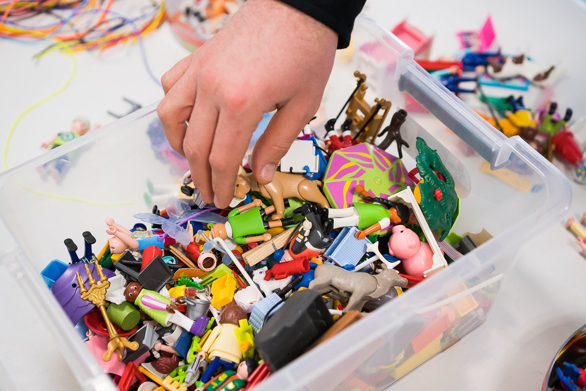 atelier_jugeote's tweet photo. // Fête Mondiale du #Jeu 

Avec tous nos exercices, pour nous c'est (un peu) la fête du jeu à chacun de nos #ateliers 😂.

#innovation #seriousgame #atelierdesign #designsocial #game # https://t.co/zZw3DskBq0