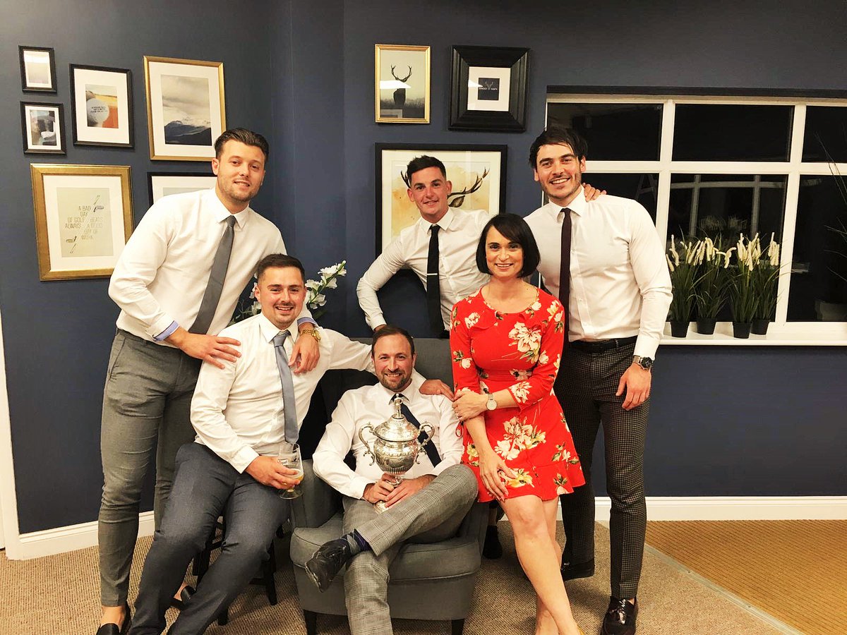 ECSTATIC ABOUT EXWICK
We are very excited for Exwick Villa, who were presented last Thursday with the Devon and Exeter Premier League trophy! Read our latest blog here: danamulligan.co.uk/ecstatic-about…
<a href="/ExwickVilla/">Exwick Villa FC</a> <a href="/fingleglen/">Fingle Glen</a> #footballsponsors #leaguewinners