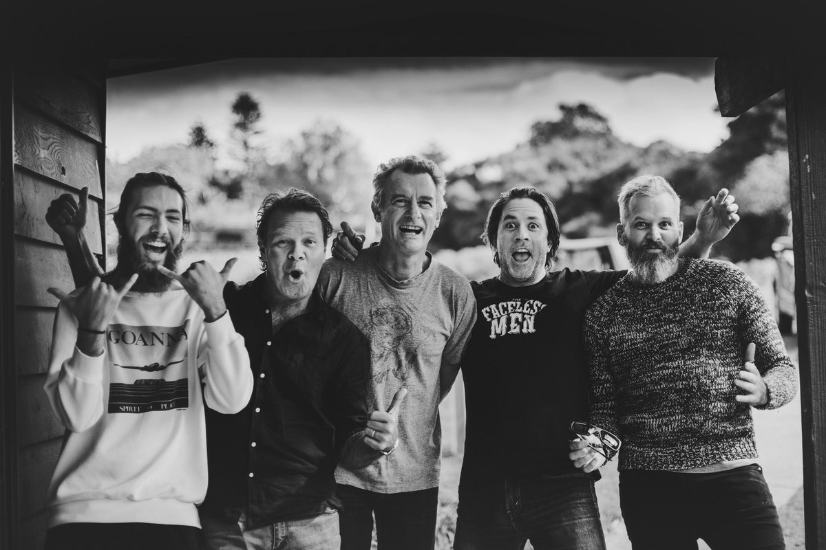 RIP my good old guitar friend Glen Hannah,
I will never be able to listen to sleepwalk the same again without thinking of you mate,
Love to Fliss and your beautiful girls, we are here for you. Please retweet everyone with love Troy xx supportact.org.au/glen-hannah-ap…