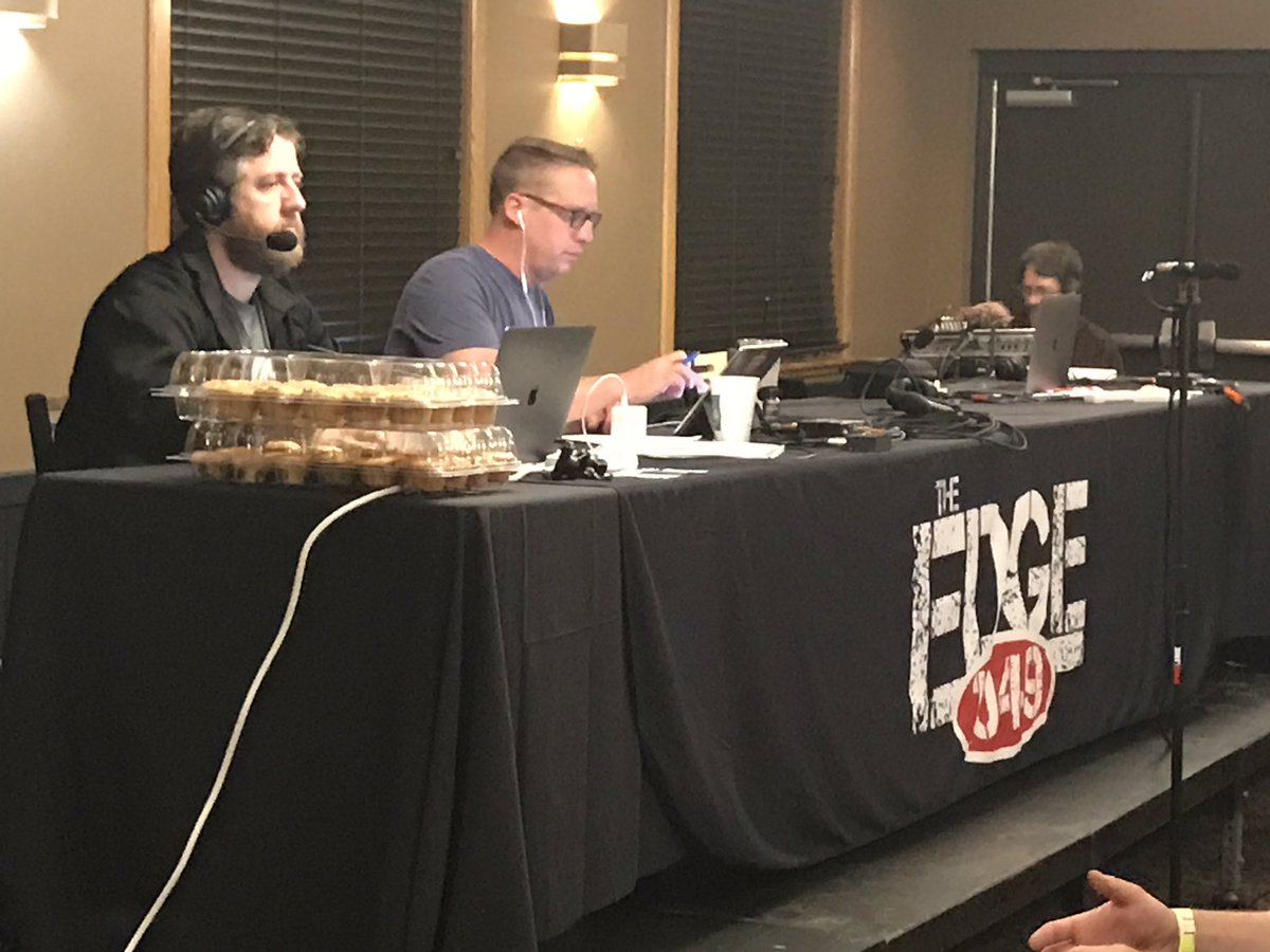 104.9 The Edge tweet media