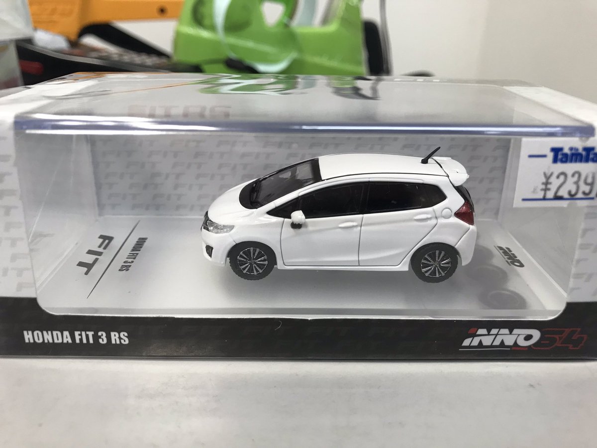 Tamtam秋葉原店 ミニカー 新商品入荷 Inno Model 1 64 ホンダ フィット 3 Rs ホワイト 2392 税別