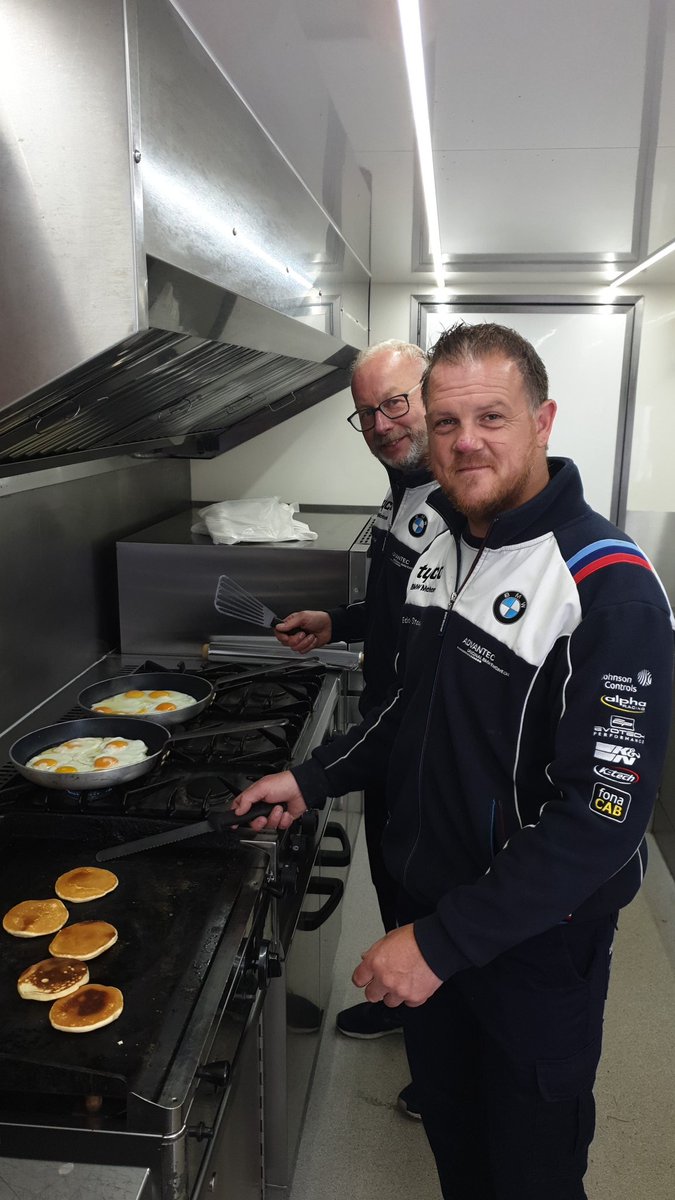 DenTAS3's tweet photo. @Sj_nme @markmc700 knocking up some breakfast for the @TycoBMW team @iom_tt https://t.co/m2T8h0YJdg