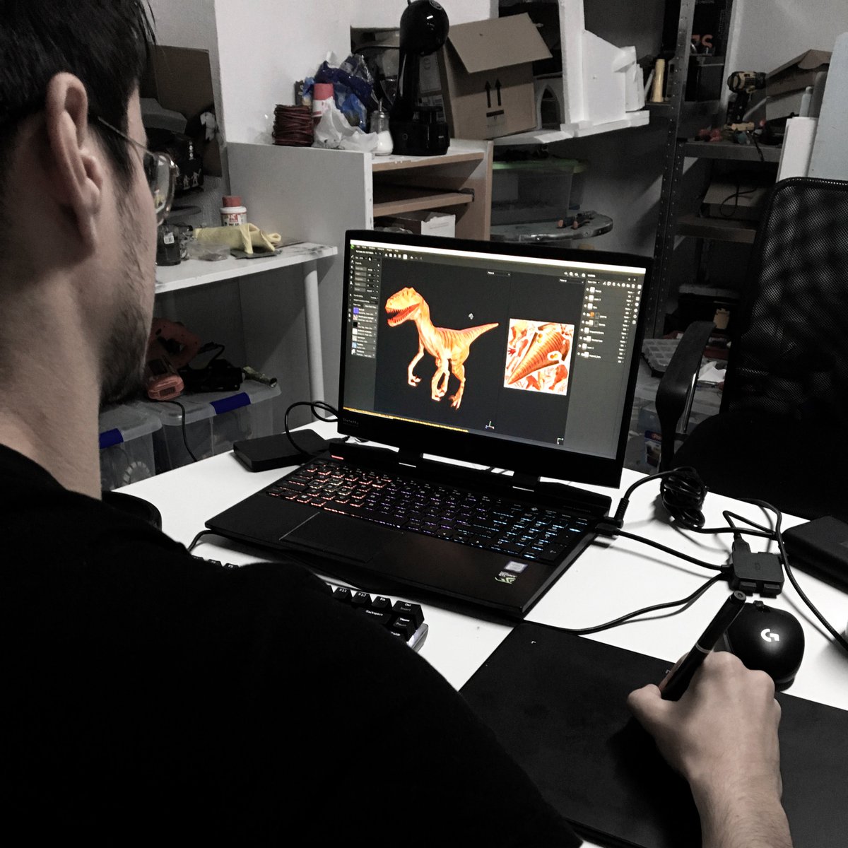 SlixCorp's tweet photo. Our art department is working on new projects, modeling the creatures that you will see in our videogames. There are more news coming soon. 👽🦖
.
.
.
.
.
.
#slix #slixcorp #artdepartment #model #aliens #dinosaur #velociraptor #videogames #VR https://t.co/dHOEKbQmS3
