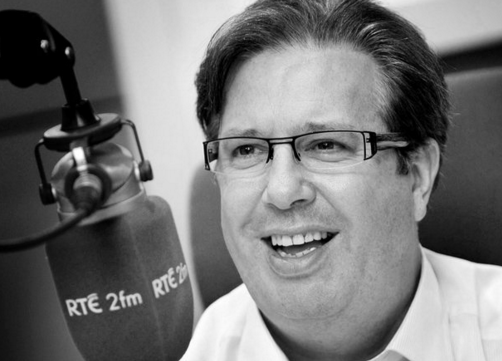 VIPmagaz's tweet photo. Listeners react as RTE 2FM reopen The #ryanline in honour of the late Gerry Ryan https://t.co/U45jyR1Q17 https://t.co/0NGR4XijmR