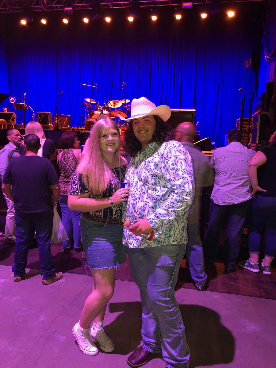 mcgintydavid15's tweet photo. I hope you had an amazing night baby girl I love you so much @MckennaNikkole I love you so much❤️💍💞🤞🏻 Happy birthday❤️❤️ https://t.co/W7ysRjk2KI