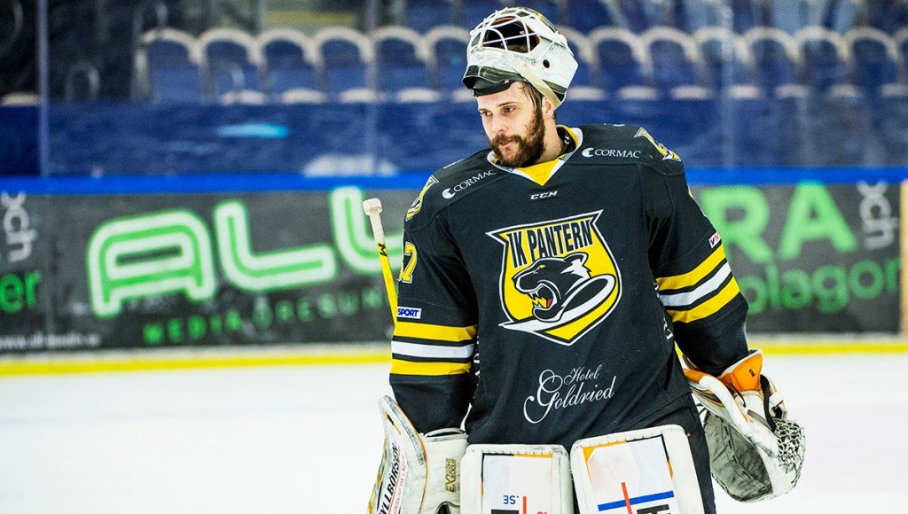 hedlundmediatv's tweet photo. Pantern klarar inte elitlicensen. Degraderas.
Almtuna tar platsen enligt uppgifter.
Är det rätt beslut?
#Hockeyallsvenskan #Pantern #Degradering #Twittpuck https://t.co/IzG96mh5ju https://t.co/e5ZnyyEd76