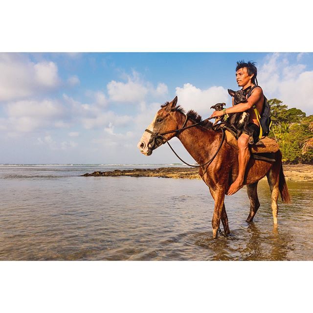 Panama, 2018. 🏝
.
Keky Fernandez rescued all 3 of these animals from cruelty and abandonment, nursed them back to health before donating them to locals. Pure kindness in action. Thank you Keky for sharing your story with us.
.
.
#wanderlust #travelph… bit.ly/2HLBrnz
