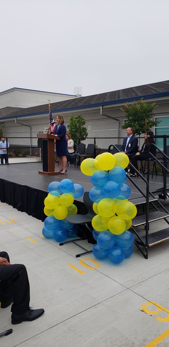 JurupaUSD's tweet photo. Congrats to Del Sol Academy's first promoting class of 8th graders! So proud of you all! https://t.co/TqrAVpMstJ