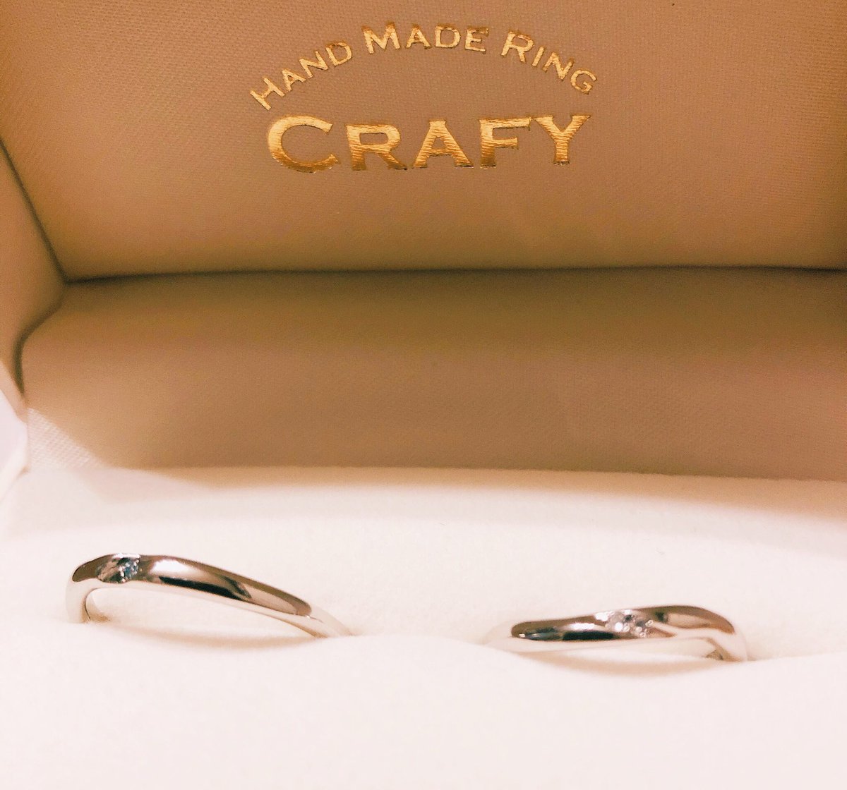 shinan_eng's tweet photo. We recived marriage ring that handmade by ourselves.🎉🎊 https://t.co/ogFRC6iyBd