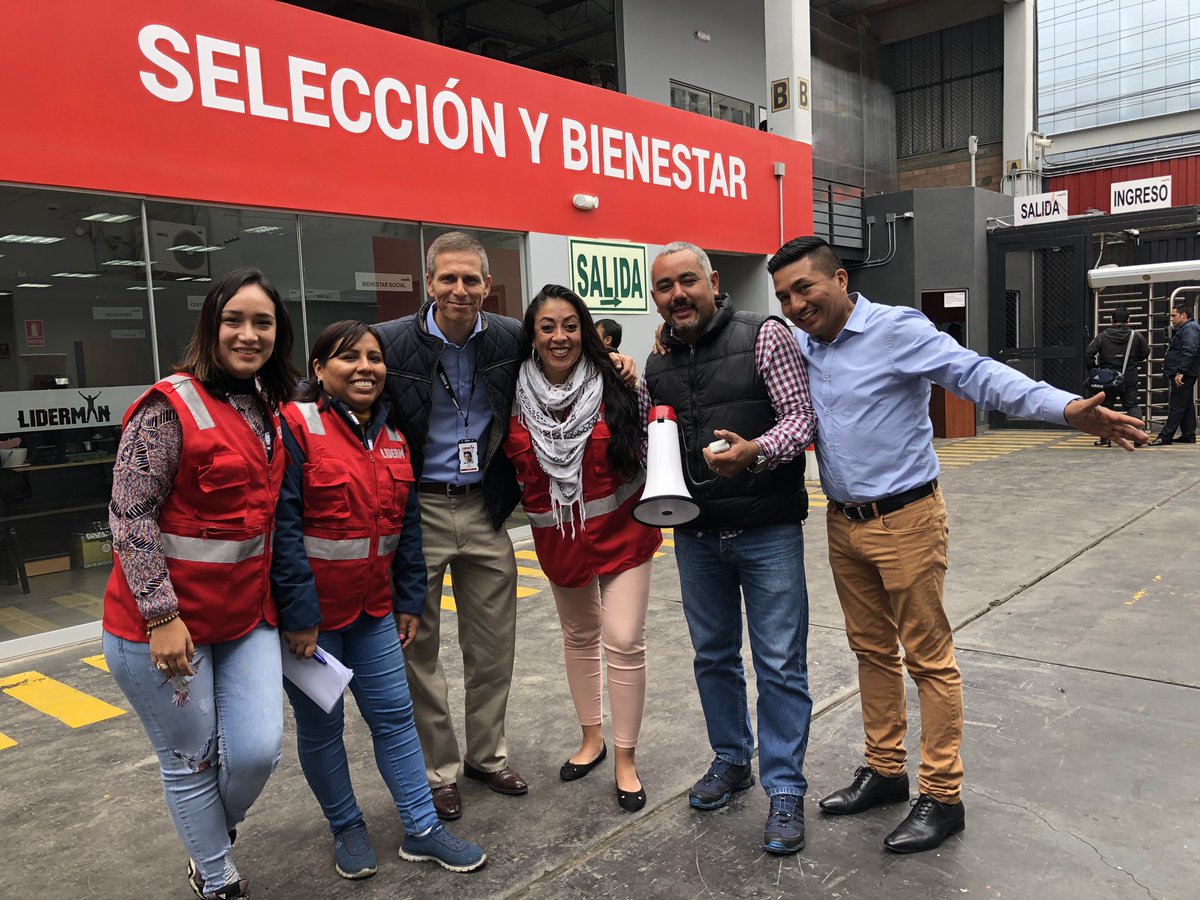 BalonTuvia's tweet photo. Listos para el simulacro de sismo del 31/5/2019.
Gracias a Ruth, Miguel y todo el equipo de SGI! https://t.co/l8kHn3LvId