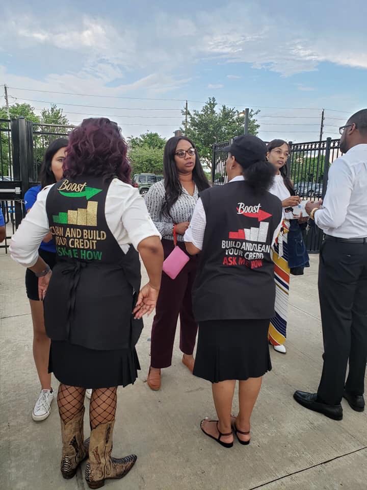 TauZetaOmegaAKA's tweet photo. Thank u to everyone who came out &amp; supported the LOLECF @ the Skeeters Game &amp; thank u to Speed Networking with a TWIST! for highlighting the LOLECF as their May nonprofit.💕💚💕#LOLECF #AKA1908 #SensationalSouthCentral #ΤΖΩ #SkeetersBaseball #Baseball #SpeedNetworkingwithaTWIST! https://t.co/UdzPBKh5Uc