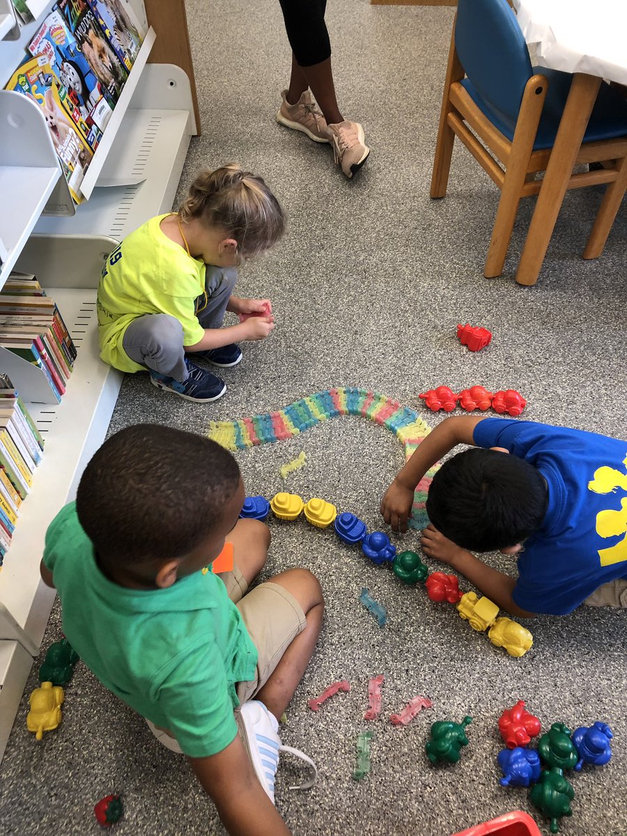 Prek_Kallie's tweet image. @_earlyliteracy last day of enrichment #growingreaders #houstonLibrary #lovemystudents