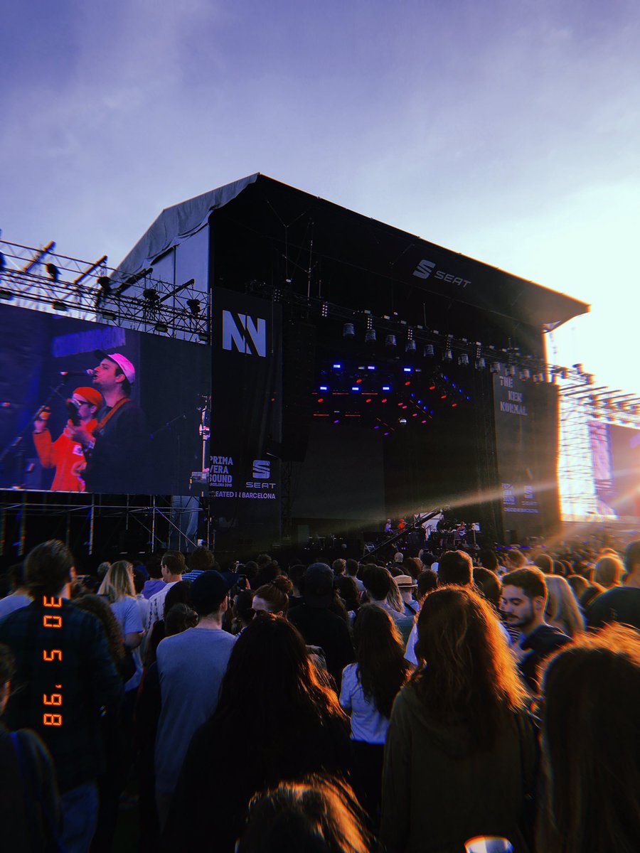 leandroneko's tweet photo. Foto bonitas do Primavera Sound. 💚 #myprimavera https://t.co/b4npSVz2G3