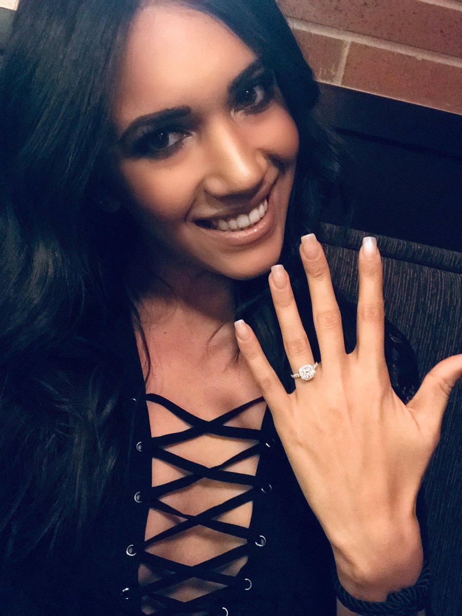 juliannmbrown's tweet image. Today marks one week engaged 💍 #imengaged #engagedAF #futureMrs