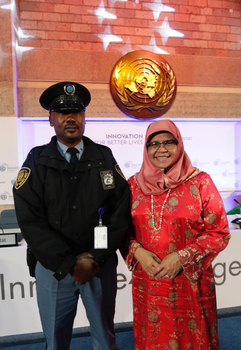 MaimunahSharif's tweet image. I’m proud of the great work that all of our UNDSS security guards have done over the past week of the #UNHabitatAssembly and always! 🇺🇳

Happy to have a moment to take a photo with Samcon Maina!

Thank you for your continued hard work! 👍