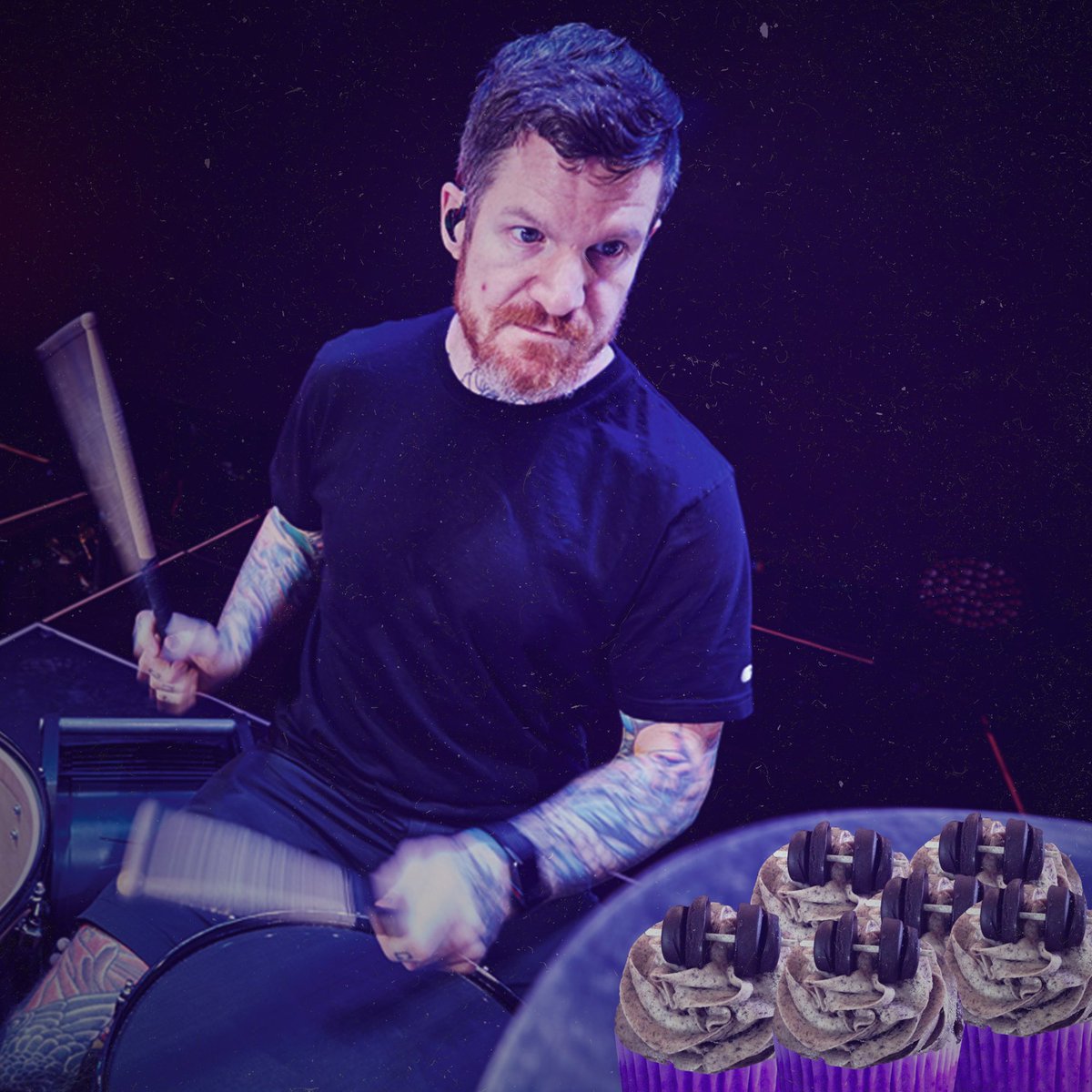 falloutboy's tweet photo. someone's getting all the vegan cupcakes today 🙏 happy bday @hurleyxvx https://t.co/ac2Sh8JwxQ