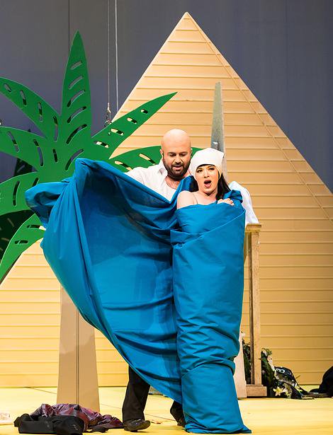 Grga Peroš (Julius Cäsar) und Vanessa Waldhart (Cleopatra) | Bild: Anna Kolata