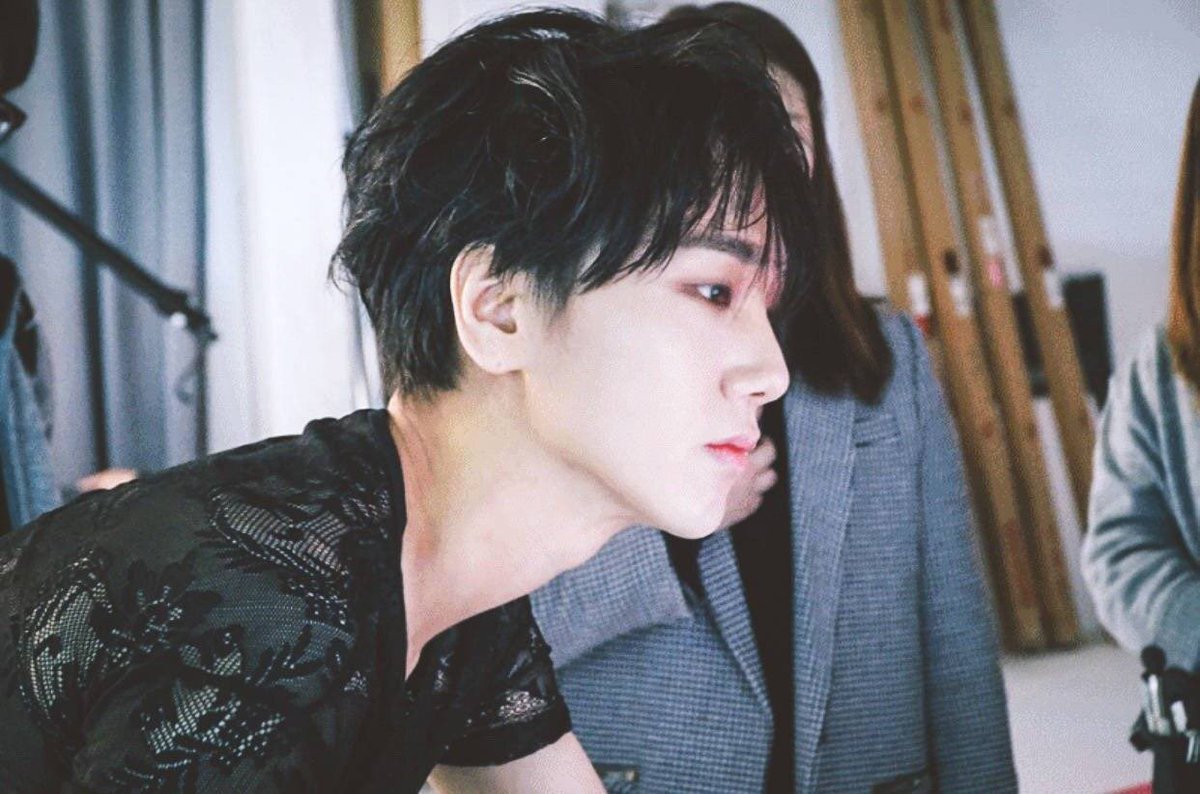 riyl3super's tweet photo. #BecauseWeLoveYesung 义气的艺声哥哥，希望你可以一直不受到伤害，You didn't do anything wrong，We've always loved you💙💙💙 https://t.co/pWfU2npixK