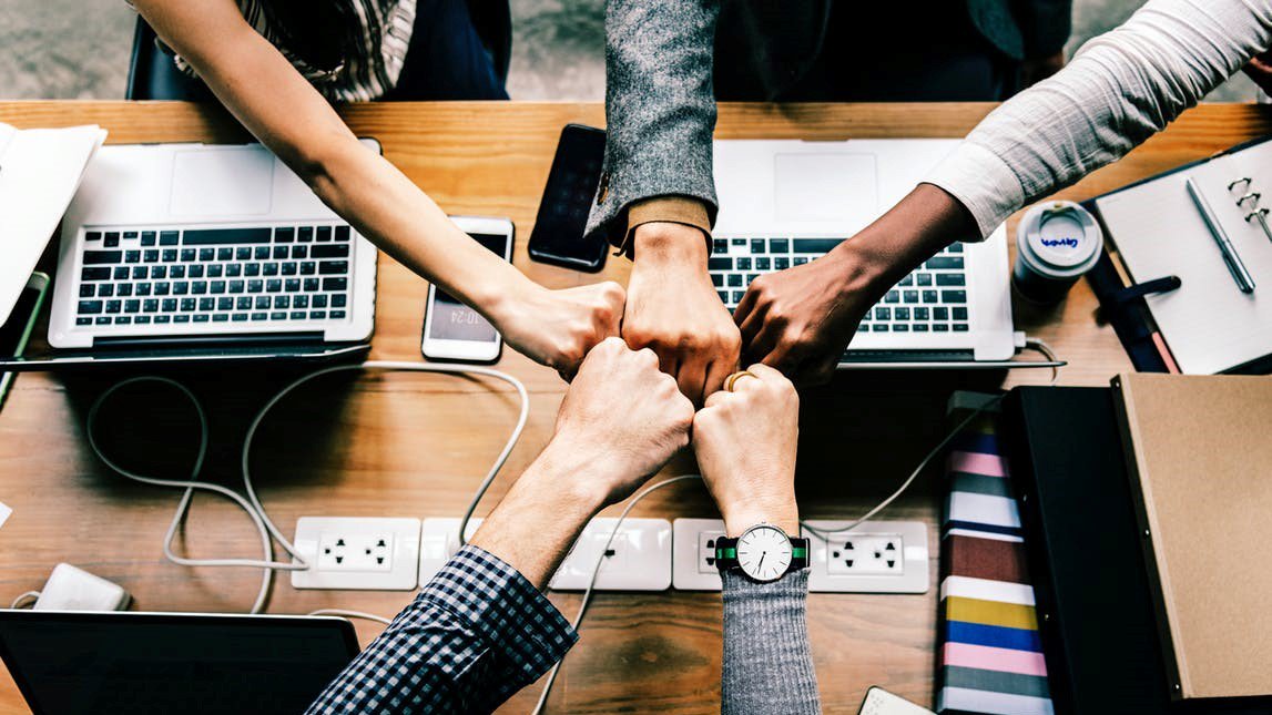 GreenBizNetwork's tweet photo. Your invested assets can do more for the people & planet than you might know. For investors that own company stock directly, this blog is especially for you >>> https://t.co/e62zuRHpcI #NCFP #ShareholderEngagement #ProxyVoting https://t.co/jNzIzr57UQ