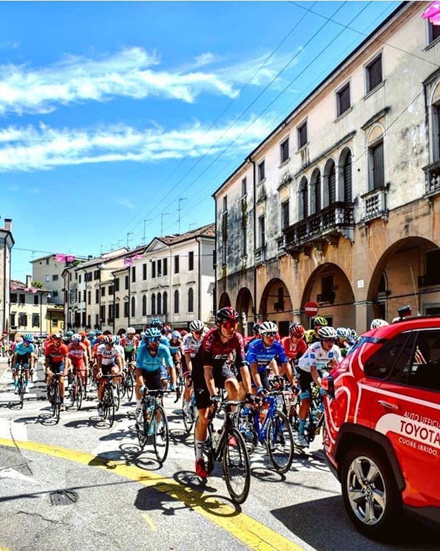 La tappa 19 del Giro d'Italia si è mossa dal centro di Treviso. Porterà i ciclisti, dopo un percorso di 151 km, a San Martino di Castrozza.

Continua a vivere l'emozione di Treviso città di tappa, ti aspettiamo domani pomeriggio al nostro instawalk, iscr… bit.ly/2EIhKLG