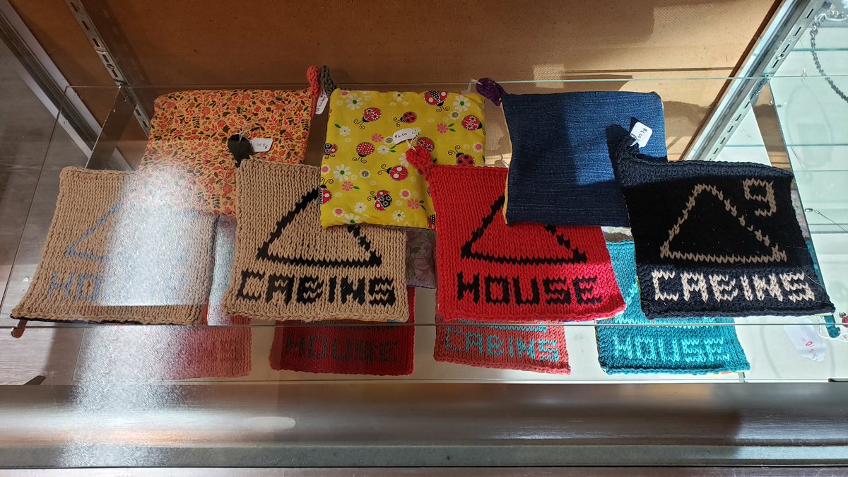 Delta9House's tweet photo. Stop in to The Log Cabin Restaurant in Sumpter, Oregon, for the best breakfast in Baker County. We also have 3D art for sale and my mom's crocheted Delta-9 House and Delta-9 Cabins potholders. https://t.co/m1jxzVbswQ