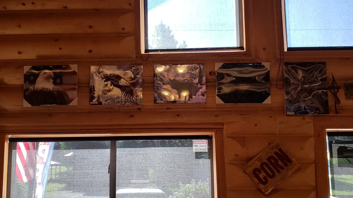 Delta9House's tweet photo. Stop in to The Log Cabin Restaurant in Sumpter, Oregon, for the best breakfast in Baker County. We also have 3D art for sale and my mom's crocheted Delta-9 House and Delta-9 Cabins potholders. https://t.co/m1jxzVbswQ