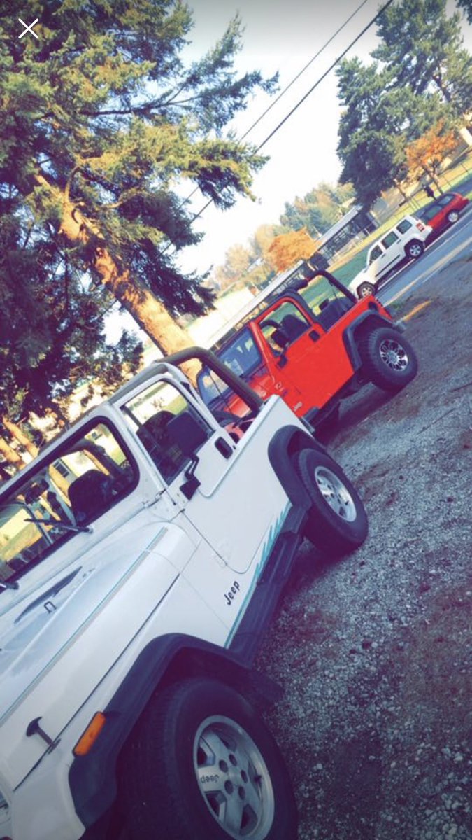 Madison_huber's tweet photo. Tb to my First vehicle and now im on the 16th one lol #startedfrombottomnowwehere https://t.co/sCXrRQsQ9D