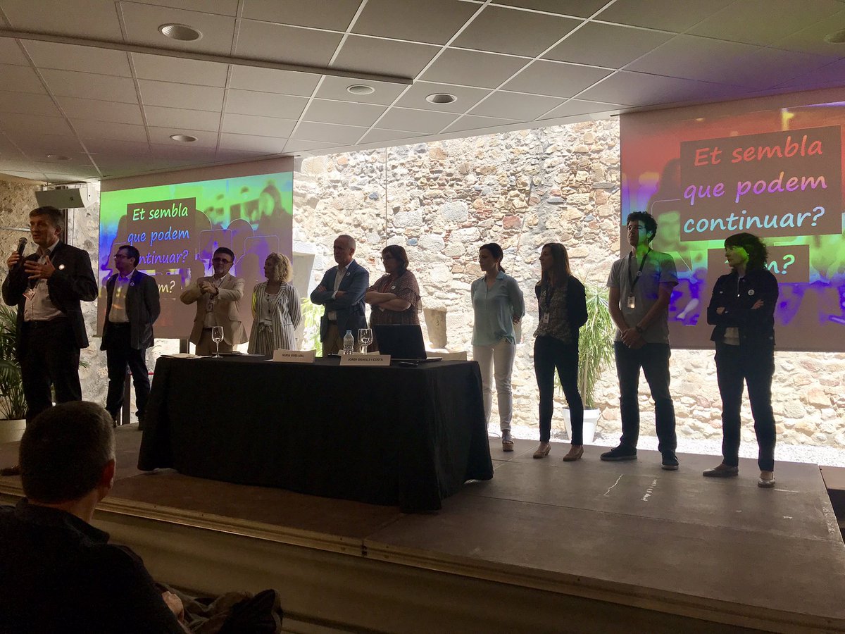 abrunso's tweet photo. Posada en comú de les aportacions de tot/es els que hem participat a aquesta 1a Trobada d’Administracions en Xarxa.
Això s’acaba 😢.

#ITAX2019 https://t.co/dT0qGyfLAx
