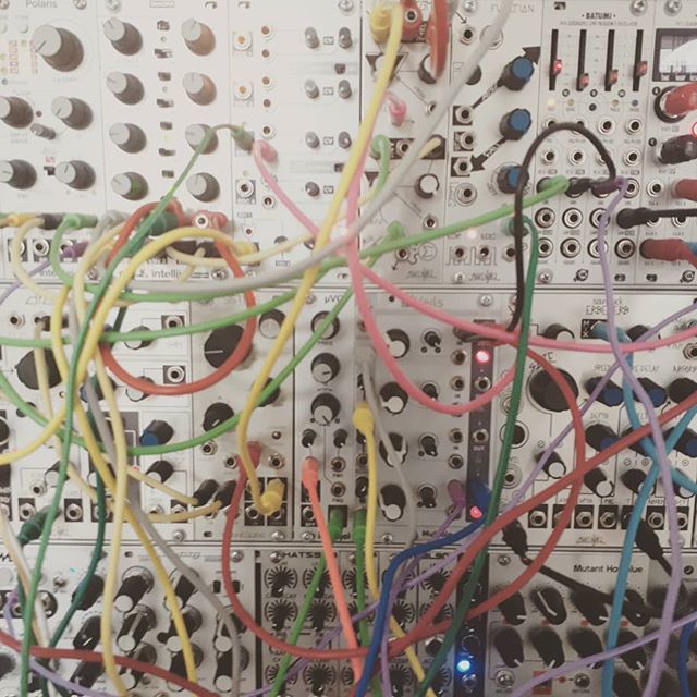 modularcurious's tweet photo. I'll be bringing this rack down to @sk1records presents Modular Curious on Sunday.
What are you bringing? Comment or tag us in your photos.
#sk1records #sk1festival #modularcurious #eurorack #modularsynth #modular #synth #synthesizer #synths #synthesizers #wires #ilovewire… https://t.co/DgY5sFTFtX