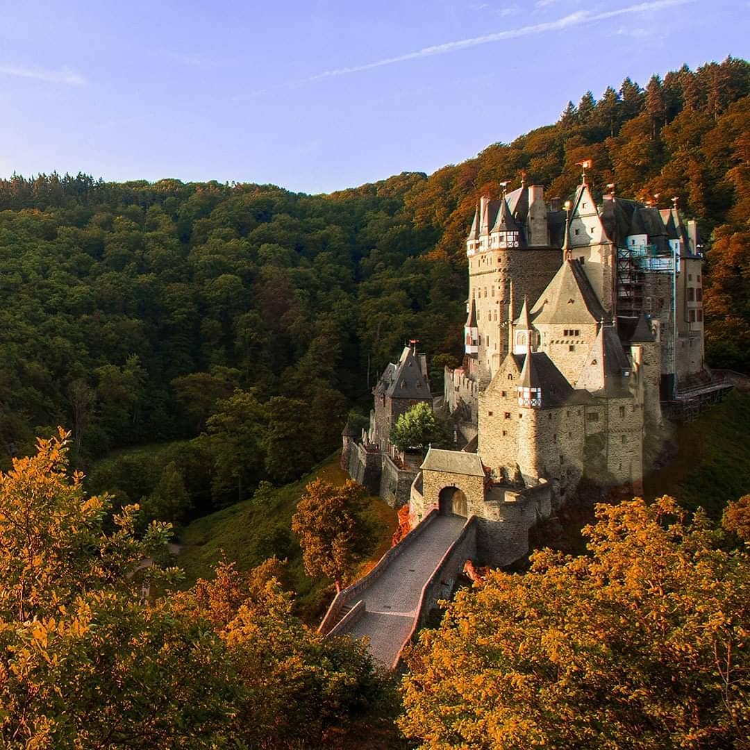 CheapiFlyFares's tweet image. Looking to escape this winter cold? We are currently offering HUGE discounts on regular fares to worldwide destinations. But please hurry; as this sale ends 5 Jun 2019 👉checkout.sabreexplore.com.au/searchAir.do #travel #australia #wanderlust #cheapflights