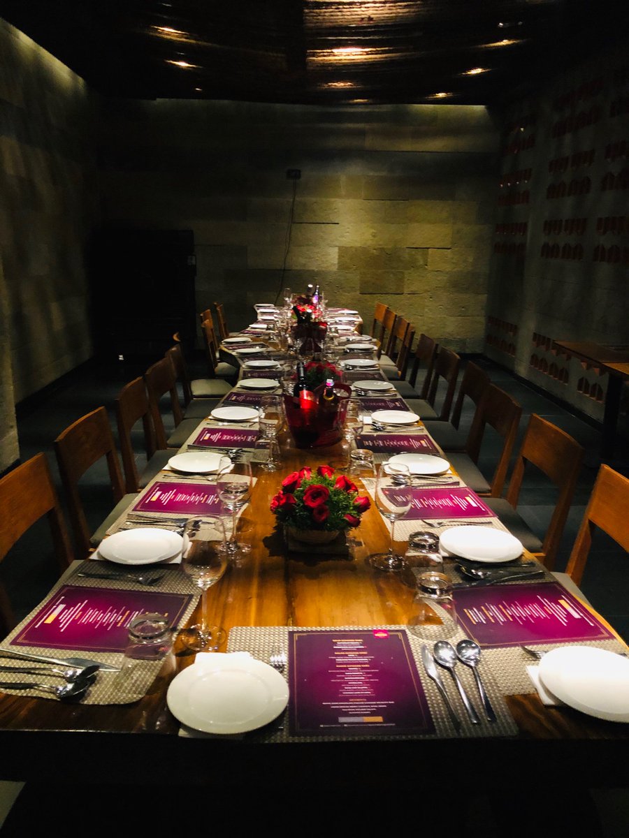 TangySorbet's tweet photo. Wonderful celebratory dinner commemorating the First Anniversary of @gourmetpssprt in #Hyderabad at #JonathansKitchen. Mr. @rockymohan30 enthralling Hyderabad foodies with tantalising tales while JK conjures up a memorable evening! #GourmetPassport #BestDiningApp @HiHyderabad https://t.co/ex0PY15yBe