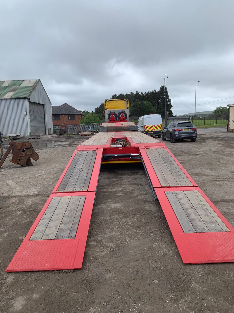 TheWaltersGroup's tweet photo. second of three new trailers delivered this week โฆ#nooteboomโฉ #fullfleet https://t.co/6b8ud18Tqz
