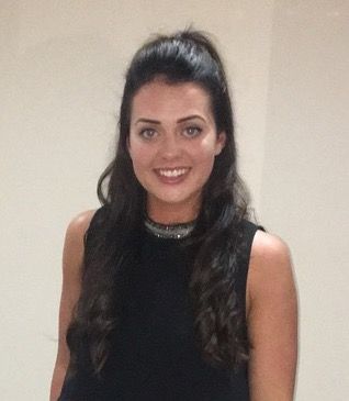 AlumniYes's tweet photo. Laura took part in our #CompanyProgramme in 2011/12 and now volunteers with us. Read all about her experiences on our Alumni hub! #EnterpriseForAll #FriYAY #FridayThoughts https://t.co/mmA2AGmYwt https://t.co/noqsnPShZn