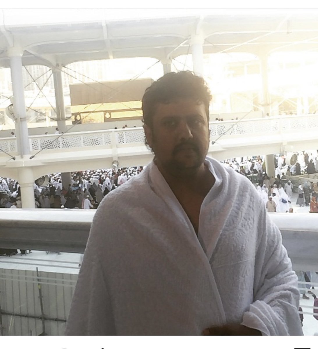 اللهم في آخر جمعة من رمضان 
اجعل #علي_بن_نامش  من الضاحكين المستبشرين الغارسين من ثمار جنتك الشاربين من حوض نبيّك والمحظوظين بشفاعتك يا ارحم الراحمين وجميع موتا المسلمين