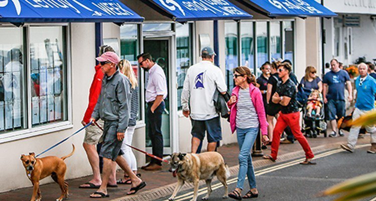 Cowes Week title sponsor goes into administration
#news #eventprofs #eventnews #sponsorship #sponsorshipnews cowes_week standoutmagazine.co.uk/cowes-week-tit…
