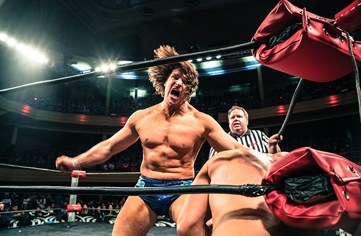 digisnap's tweet image. Richard Wade photographs the parallels between professional wrestling and American politics bit.ly/2ffLNiE