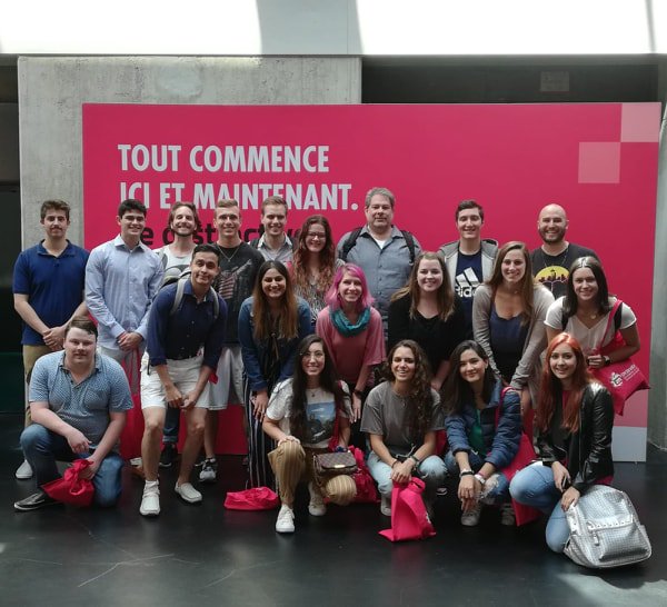 EMStrasbourgBS's tweet photo. Our summer #school starts here and now. #Bienvenue to the students who compose the first session &amp; #thankyou for bringing the sun with you in #Strasbourg 🌞 https://t.co/cSGeP4A18o