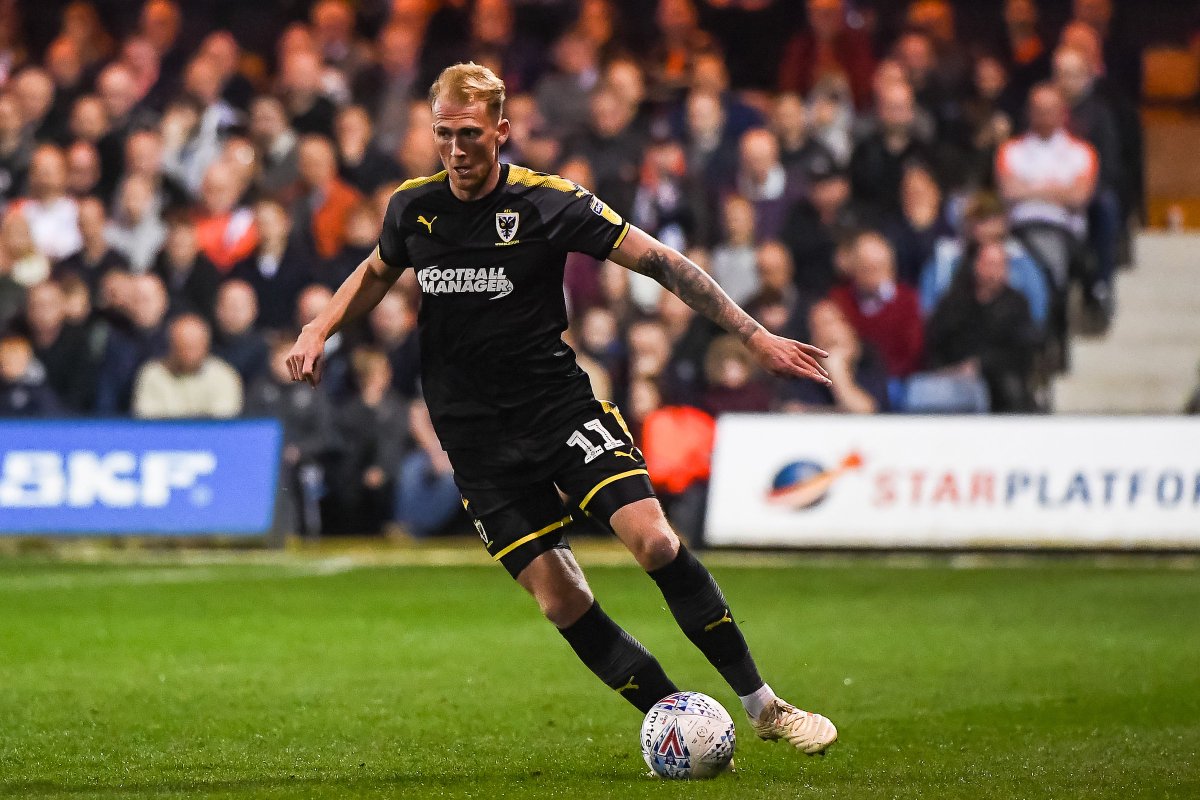 AFCWimbledon's tweet image. Our third kit sale ends June 30! Grabs yours today 👇

Adult ▶️ bit.ly/2WIn4Wh  
Adult long-sleeved ▶️ bit.ly/2E9oZw5  
Youth ▶️ bit.ly/2JQuy6C  
Kids ▶️ bit.ly/2EI9wDi  

#AFCW | #COYD | #WeAreWimbledon