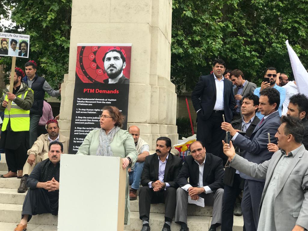 BRPUKofficial's tweet photo. #PTM protest in #London against the genocide happening in #Pakistan on #Pashtuns &amp; #Balochistan @BRPUKofficial President @Mansoorbalochuk stands with our brothers https://t.co/kvQQ00IoD6