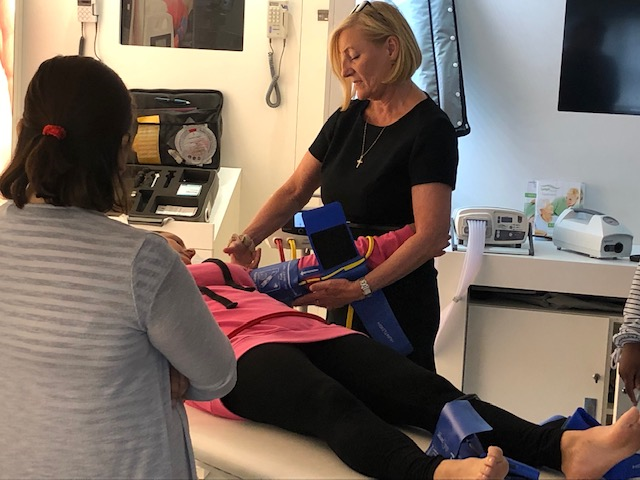 Huntleighdiag's tweet photo. Showing the importance of measuring #2Arms and following guidelines at today's #Vascular Assessment Masterclass. See for yourself at #EWMA2019 by visiting Huntleigh on stand B8:20/B9:19. Our #ABIExperts will be there to answer any questions you have about #CorrectABI. #ABI #ABPI https://t.co/Sc6jID1Th6