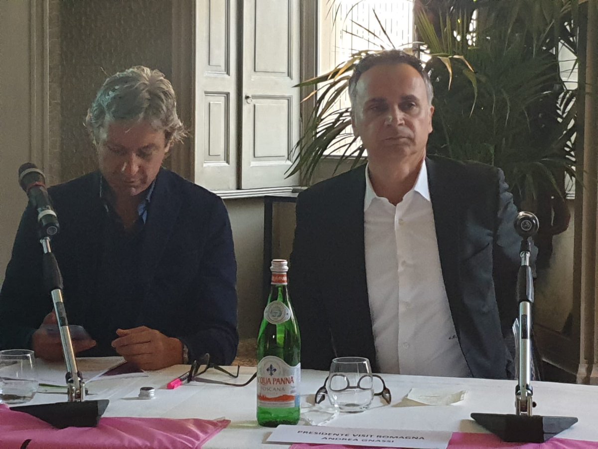 Presentata a #Milano la #NotteRosa2019 con <a href="/andreagnassi/">Andrea Gnassi</a> <a href="/Jaky_Co/">Giacomo Costantini</a> e #Linus <a href="/turismoER/">inEmiliaRomagna</a>