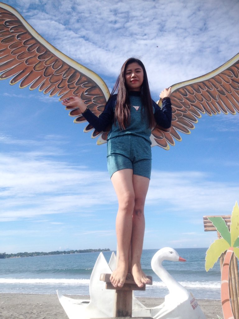 Khaleesi241's tweet photo. My summer🌻😊 https://t.co/GJZcJjbzyW