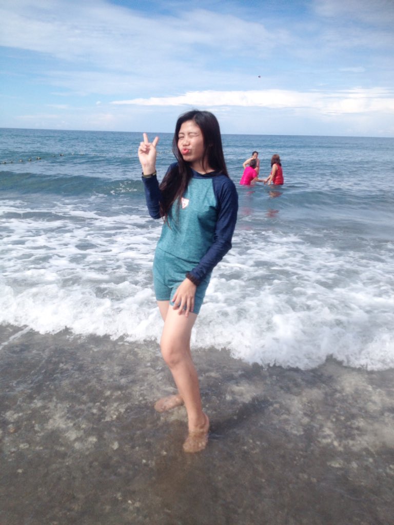 Khaleesi241's tweet photo. My summer🌻😊 https://t.co/GJZcJjbzyW