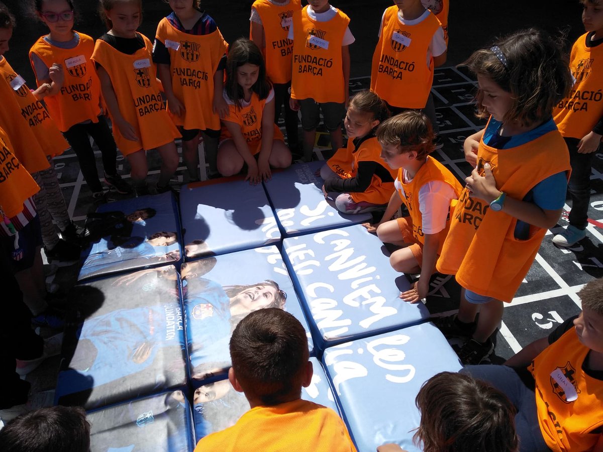 Escola Vora del Mar tweet media