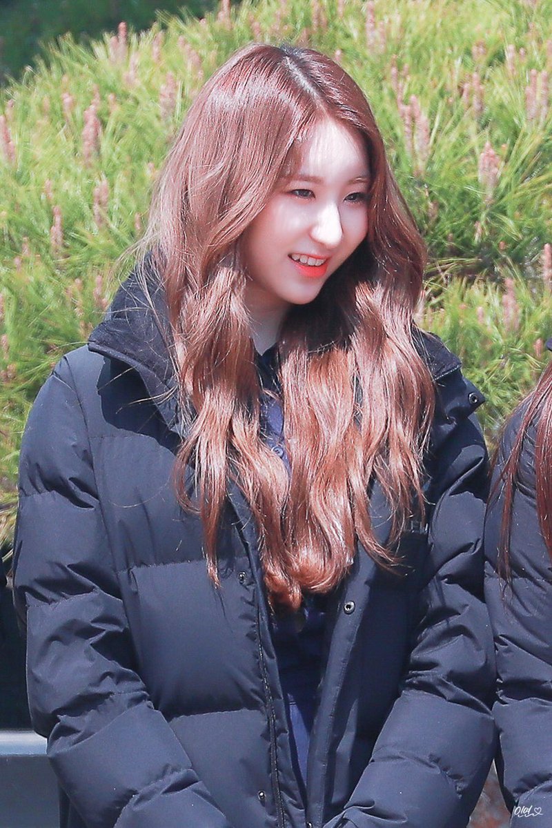 leechaeyeon_ph's tweet photo. [HQ] 190412 - Mini Fanmeeting

©Relation_yeon

#LEECHAEYEON #CHAEYEON #이채연 #채연 #IZONE #아이즈원 #アイズワン
🦋 https://t.co/hVKrtZ5t3n