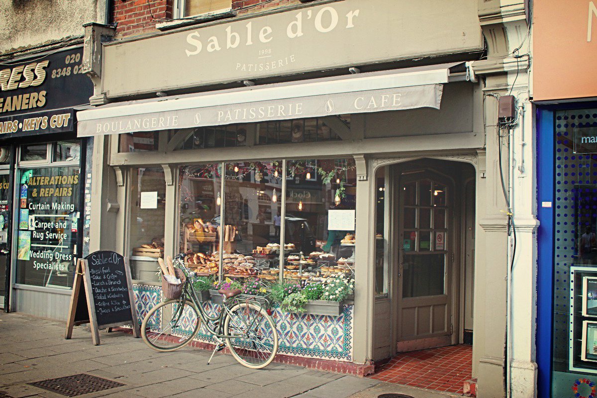 WiseR_property's tweet photo. England's Lane in Belsize Park NW3 always reminds me of a French village with its delicious cafes and stylish shops. A great neighbourhood for staying in London over the summer!
https://t.co/zadvBiKns8
#corporaterelocation #shortlet #holiday #family #japaninuk #usa #france https://t.co/sMJB5dj8jo