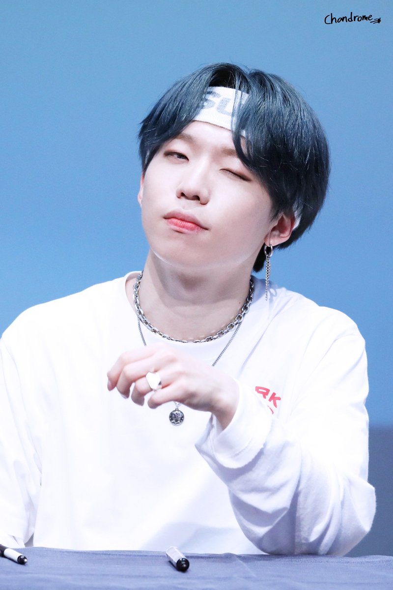 CHANDROME13's tweet photo. 190527 상암 팬싸인회

#디크런치 #D_CRUNCH #상찬 #OV #오뷔 #SANGCHAN @DIA_CRUNCH #Today_his_vibe https://t.co/9NpuoyfsxE