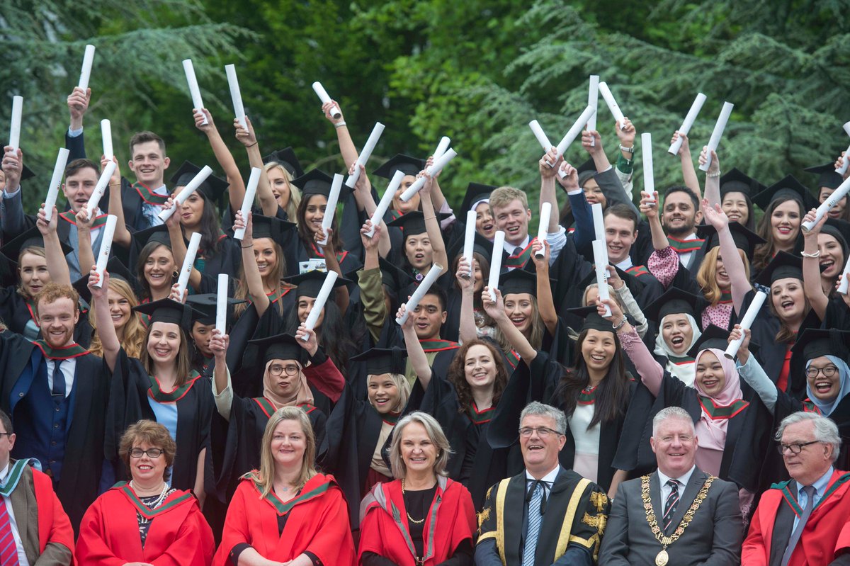Congratulations to all our newly-conferred medical graduates! 🎓🎓🎓